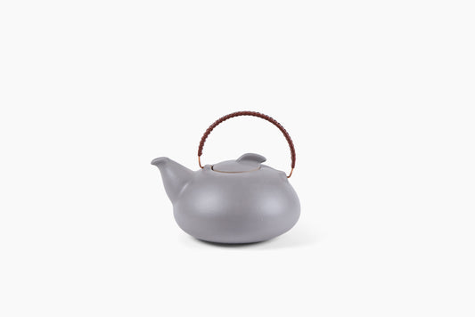 Heath Teapot in Commune Shade Glaze