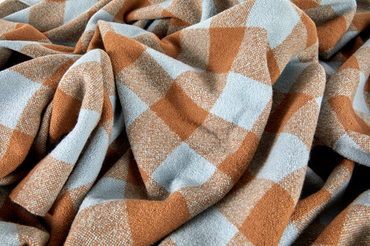 Marina Contro Queen Size Woven Blanket
