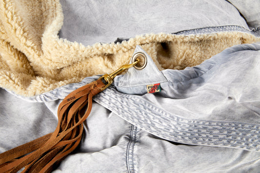 FREECITY for Commune Satin Sherpa-Bear Pocket Throw