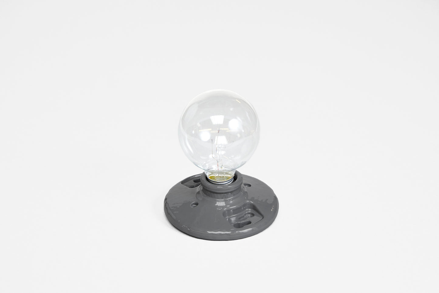 name=grey socket