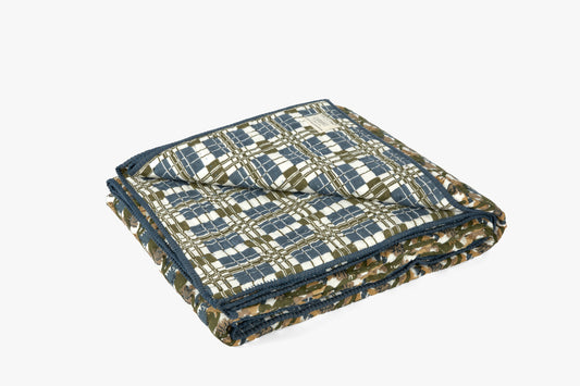 Studio Ford for Commune Reversible Cactus Flower Quilt Blue