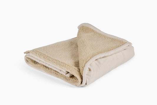 FREECITY for Commune Polar Sherpa-Bear Pocket Throw