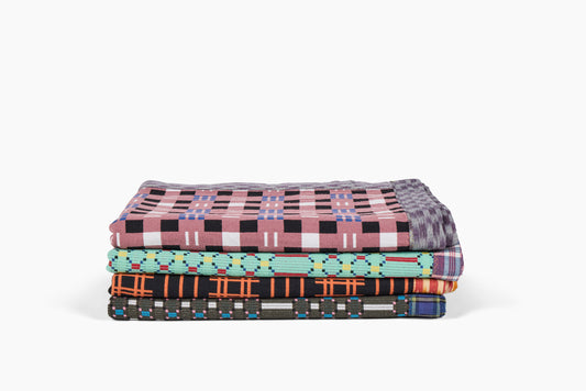 Gregory Parkinson Assamese Blanket Parrot Peat Check