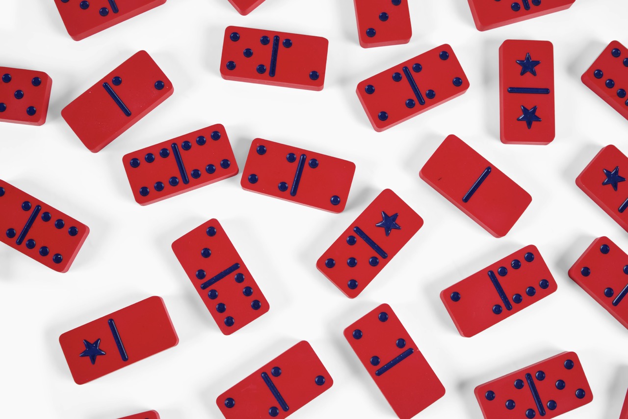 Gelber & Sons Domino Set Crimson