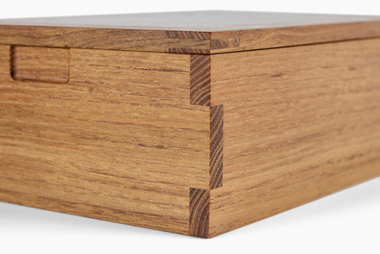 Noah Cohen Black Locust Box