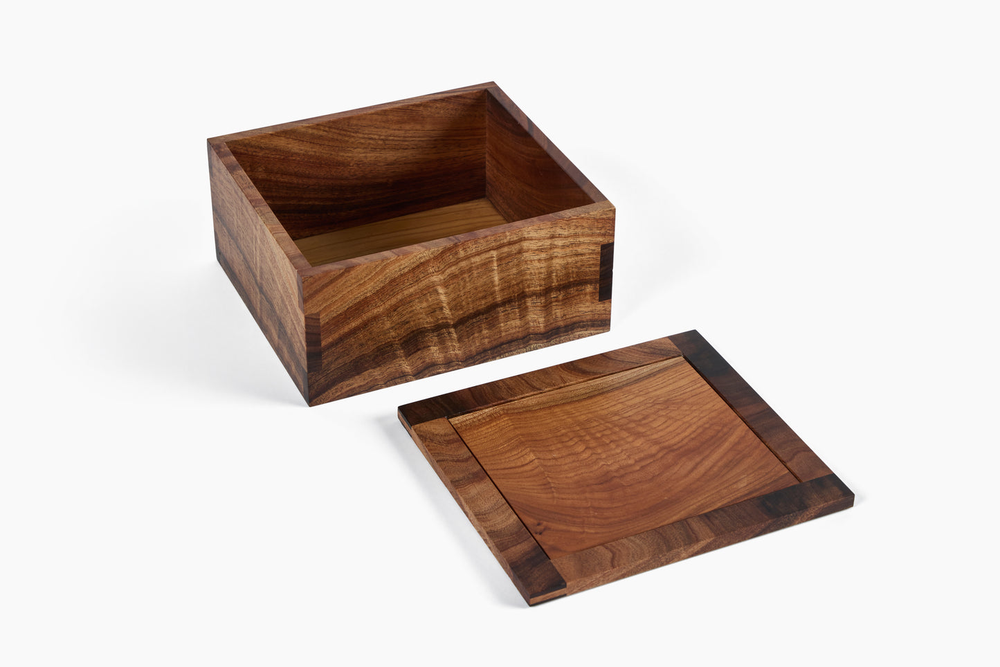 Noah Cohen Black Acacia Box