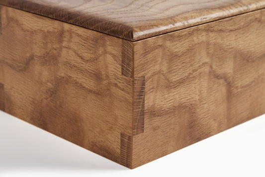 Noah Cohen Curly White Oak Box