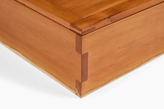 Noah Cohen Yew Box