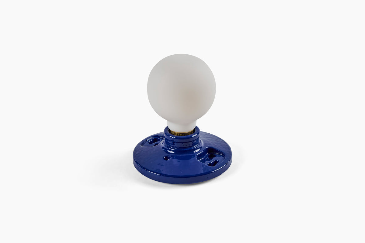 Commune Light Socket
