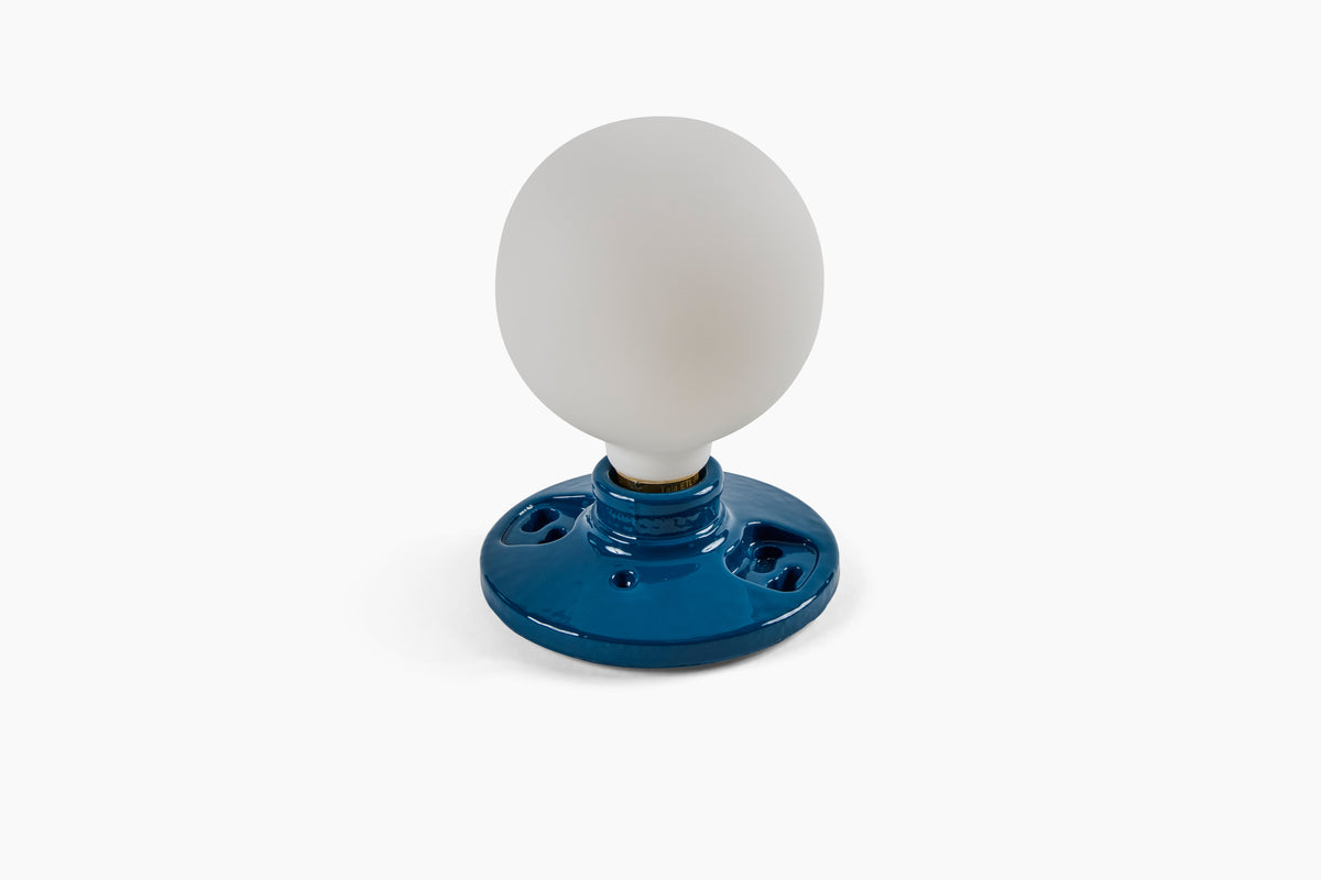 Commune Light Socket