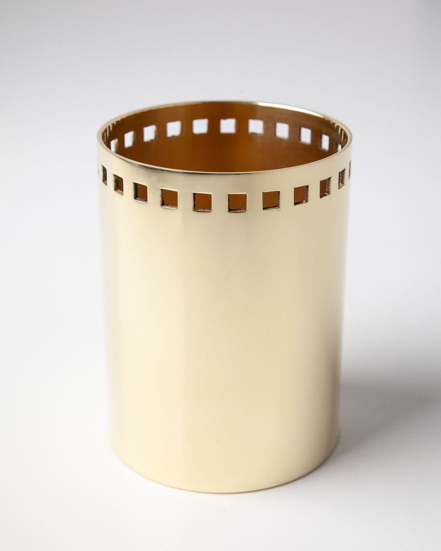 Remains for Commune Josef Cup