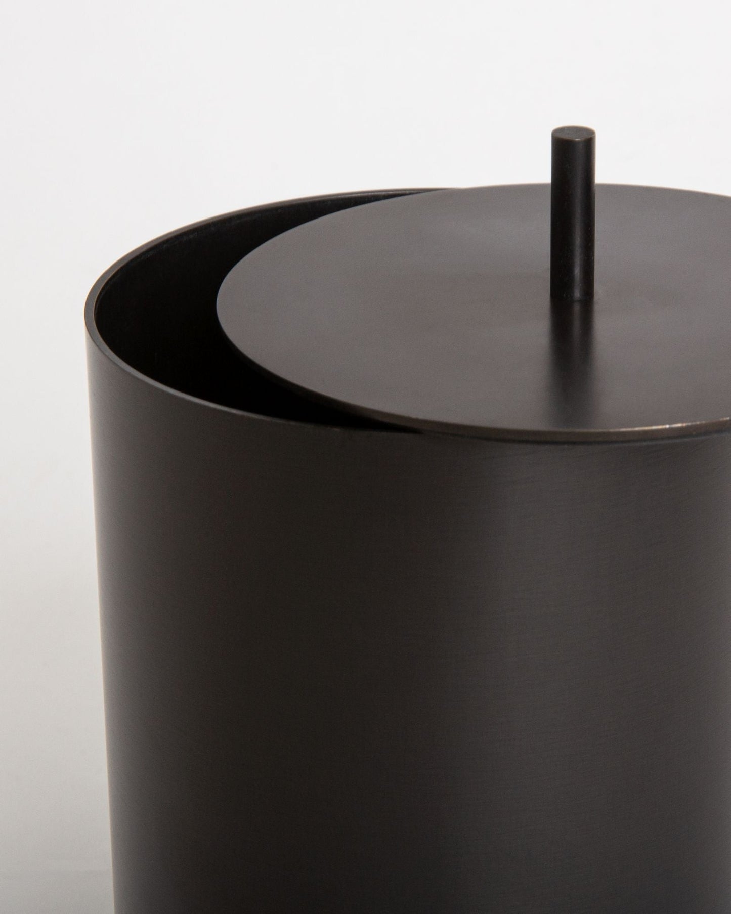 Remains for Commune Paavo Canister