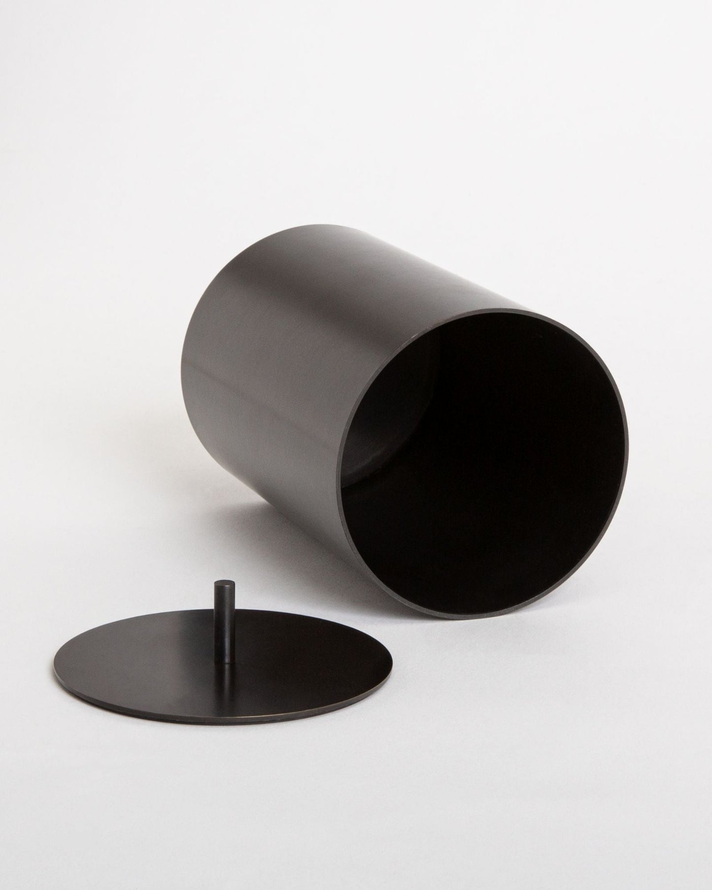 Remains for Commune Paavo Canister